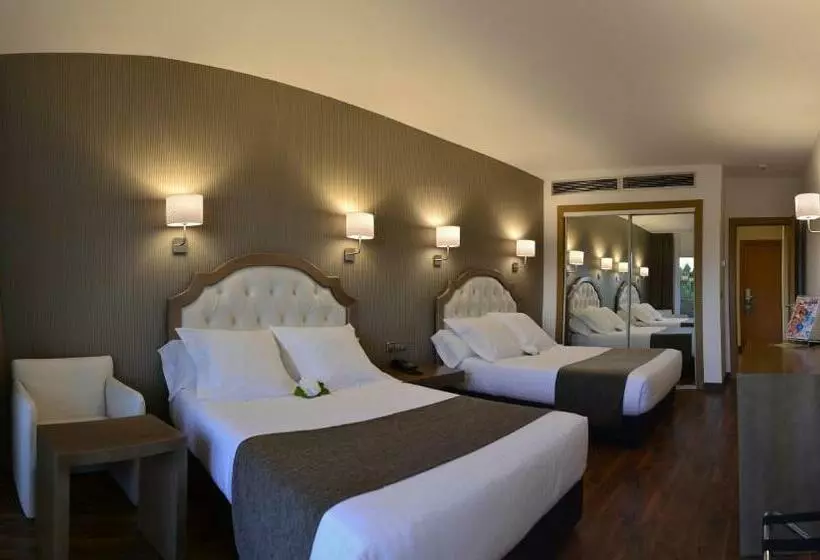 デラックスの４人部屋, Beatriz Toledo Auditorium & Spa