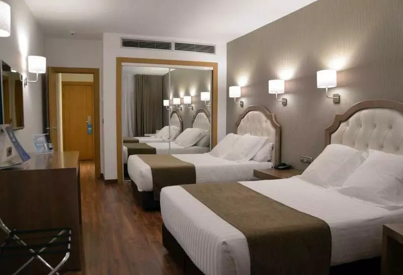 デラックスの４人部屋, Beatriz Toledo Auditorium & Spa