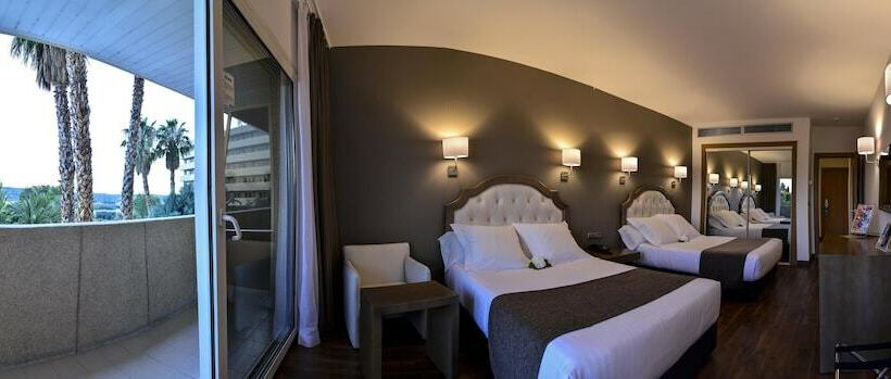 四人豪华间, Beatriz Toledo Auditorium & Spa