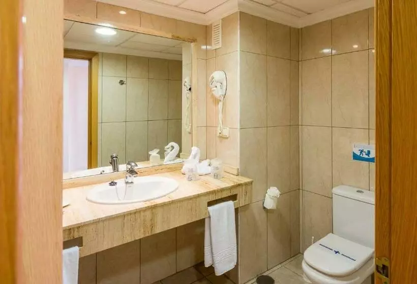 اتاق استاندارد با چشمانداز دریا, Bluesea Interpalace