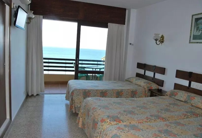 اتاق استاندارد سه نفره, Buenavista