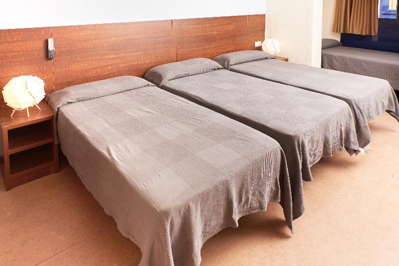 スタンダード４人部屋, Caribe Youth