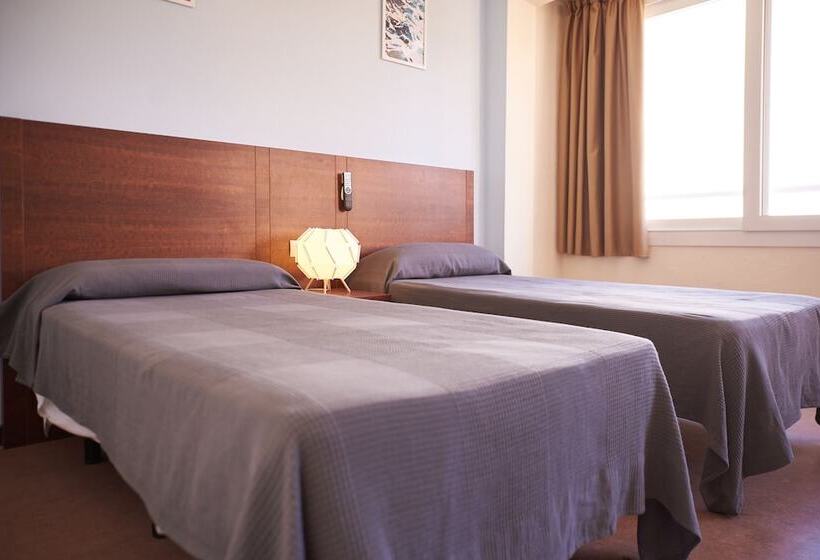 スタンダードルーム, Caribe Youth