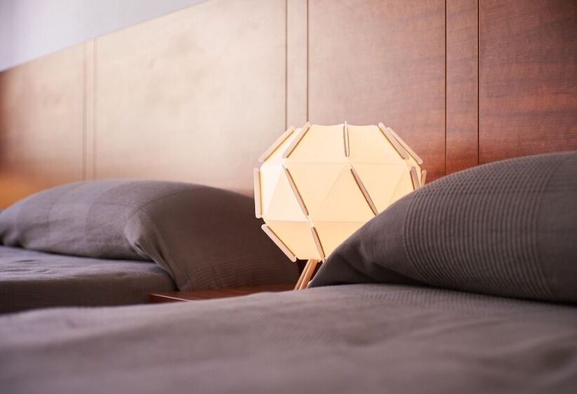 スタンダードルーム, Caribe Youth