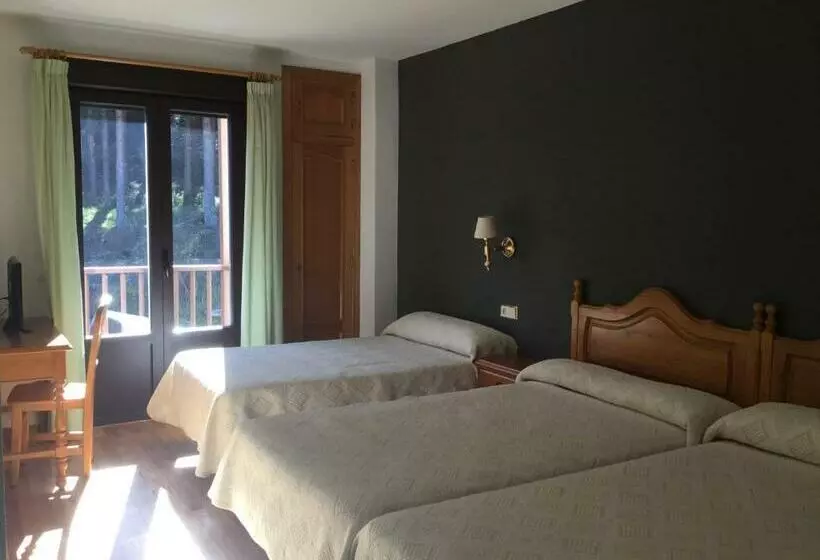 اتاق کلاسیک سه تخته, Casitas Cinco Castaños