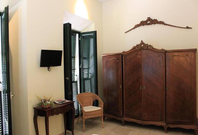 شقة من غرفة نوم واحدة متصلة, Del Balneario