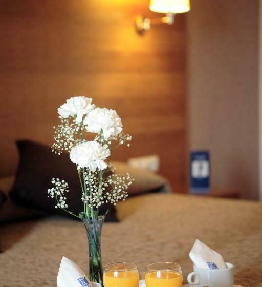 اتاق استاندارد, Don Paco