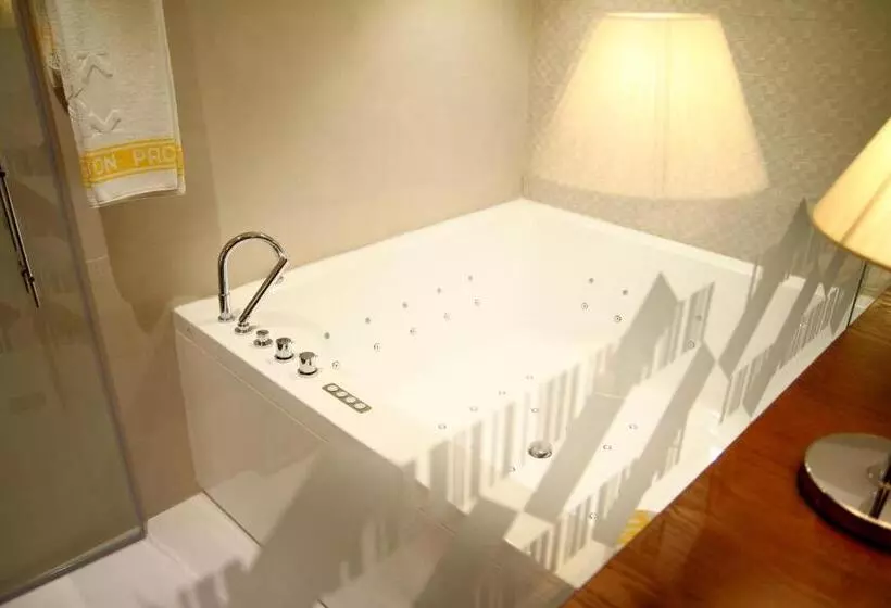 Premium room with terrace, Don Paco