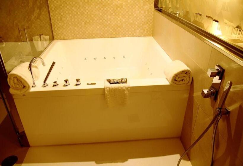 Premium room with terrace, Don Paco