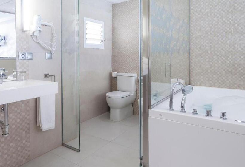 Premium room with terrace, Don Paco