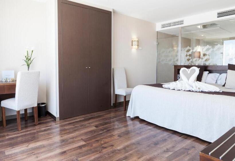 Premium room with terrace, Don Paco