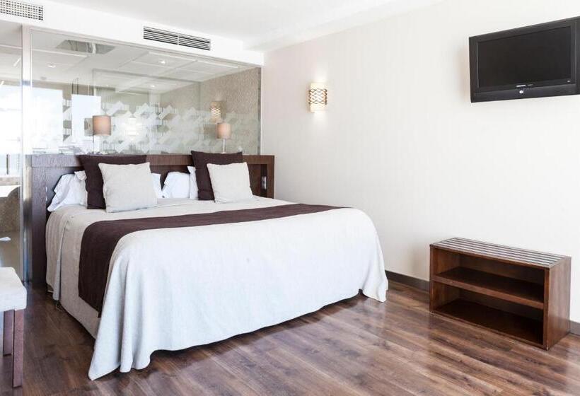 Premium room with terrace, Don Paco