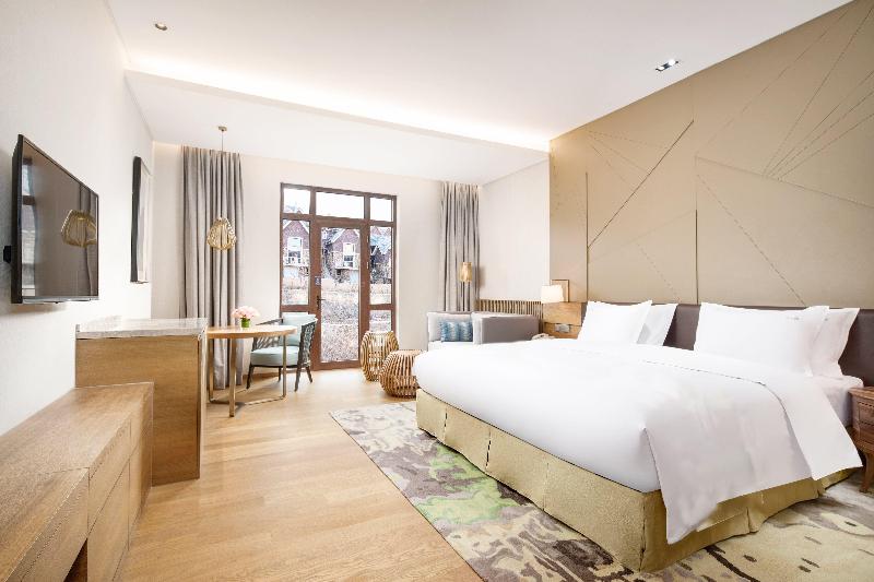 اتاق استاندارد, Don Paco