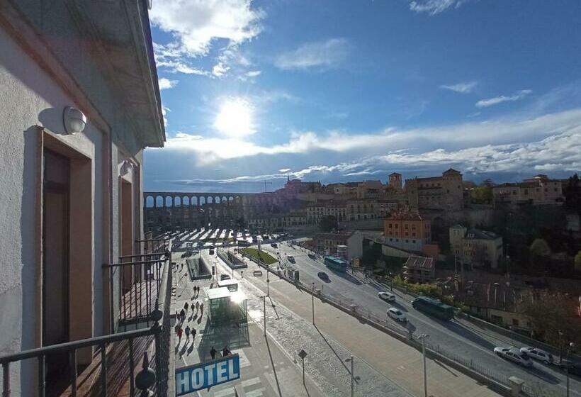 اتاق سوپریور با بالکن, Ele Acueducto