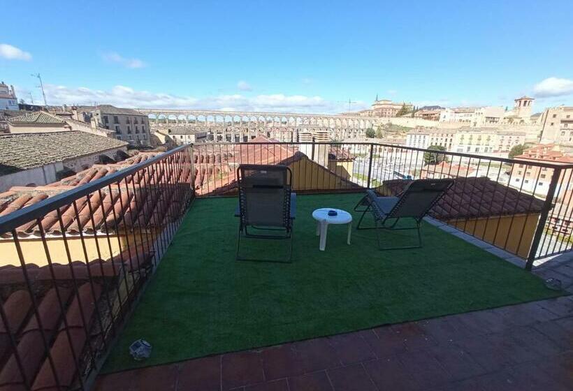 اتاق سوپریور, Ele Acueducto