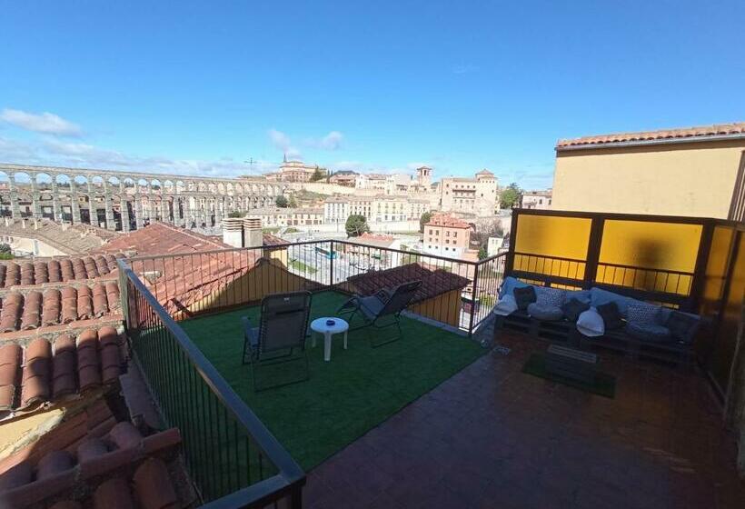 اتاق سوپریور, Ele Acueducto