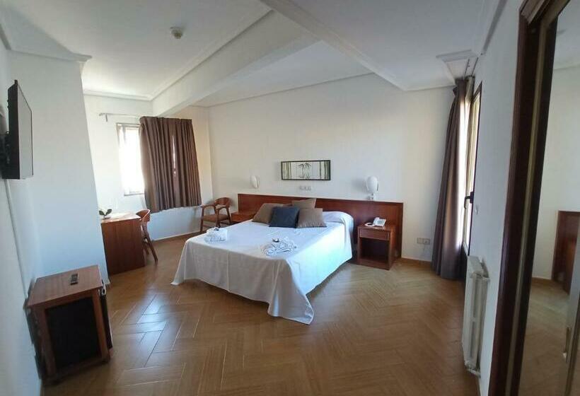 اتاق سوپریور, Ele Acueducto