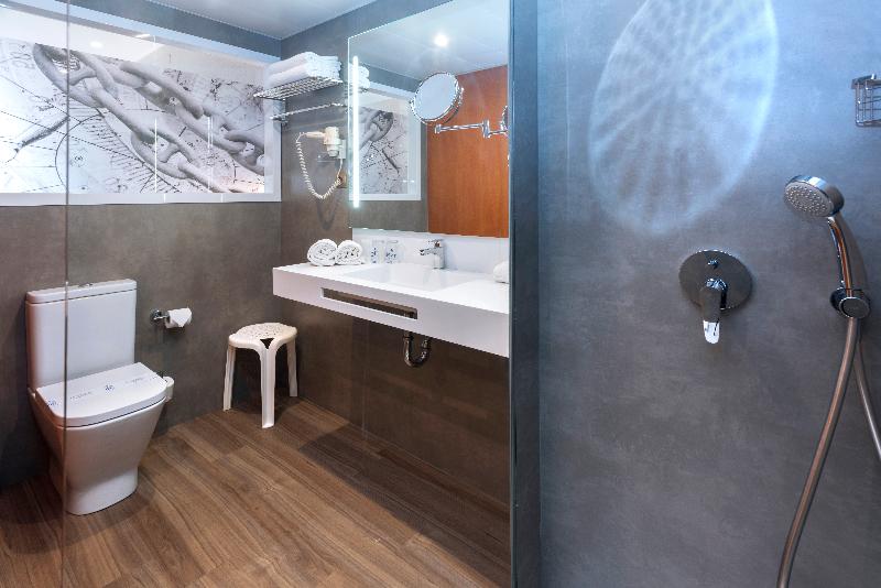 חדר סטנדרט עם מרפסת, Ght Aquarium & Spa