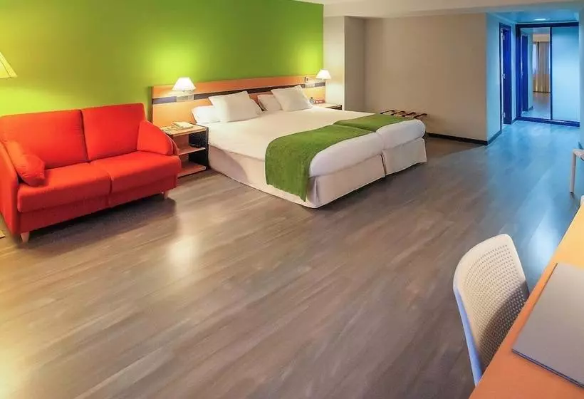 اتاق استاندارد سه نفره, Ibis Styles Zaragoza Centro