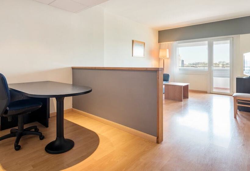 Номер Superior, Ilunion Romareda