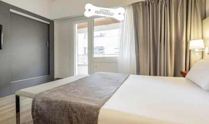 Chambre Standard, Ilunion Romareda