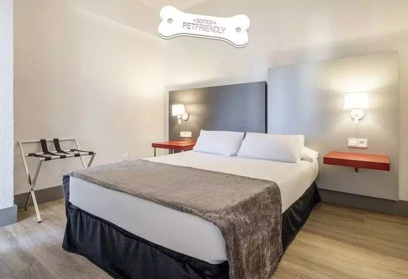 Chambre Standard, Ilunion Romareda