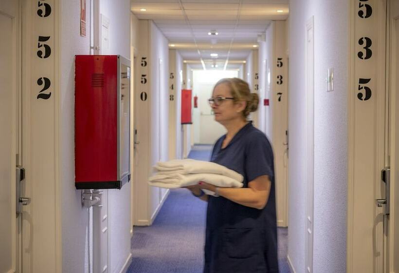 اتاق استاندارد با چشم‌انداز استخر, Las Vegas