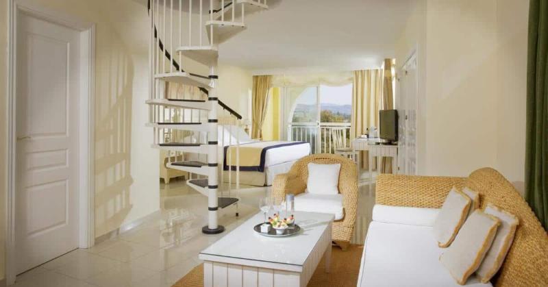 エクゼクティブジュニアスイート, ME Marbella Luxury Lifestyle Hotel