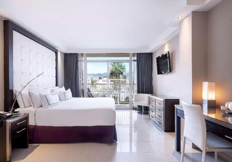 جناح, ME Marbella Luxury Lifestyle Hotel