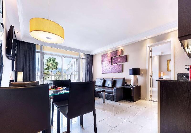 جناح, ME Marbella Luxury Lifestyle Hotel