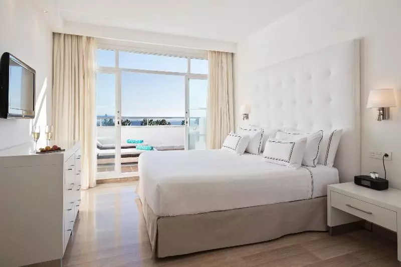 سوییت جونیور, ME Marbella by Meliá