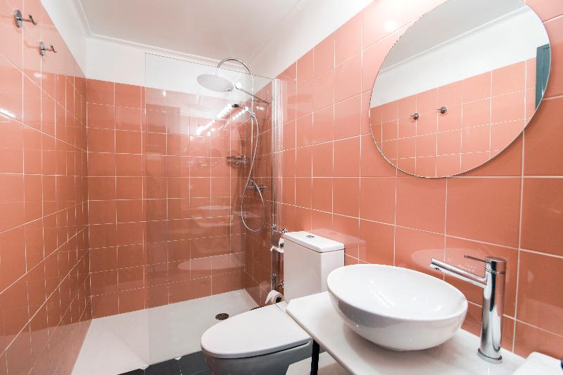 اتاق استاندارد چهار تخته, Petit Palace Puerta De Triana