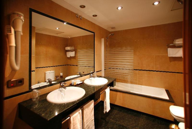 غرفة قياسية, Crisol Regio