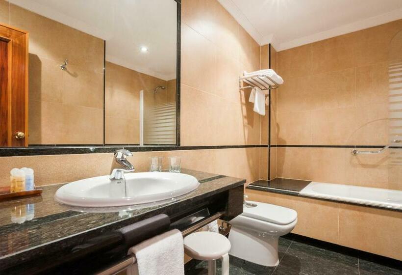 غرفة قياسية فردية, Crisol Regio