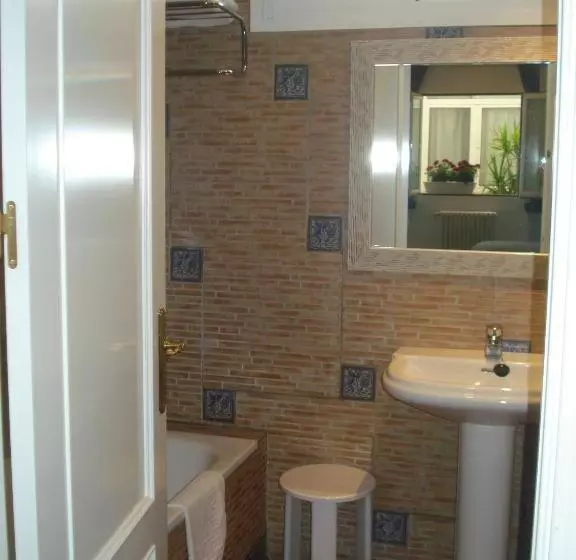 اتاق استاندارد اینتریور, Ronda Hotel Polo