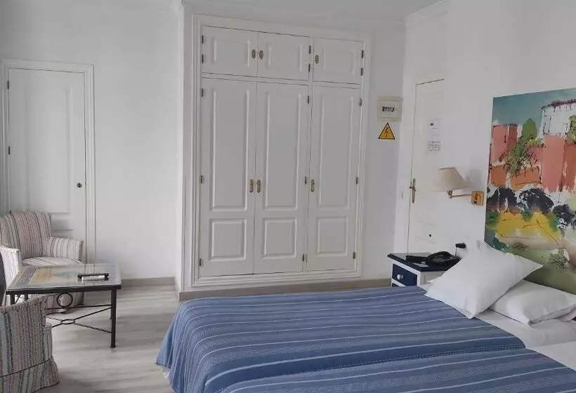 اتاق استاندارد با تخت بزرگ, Ronda Hotel Polo