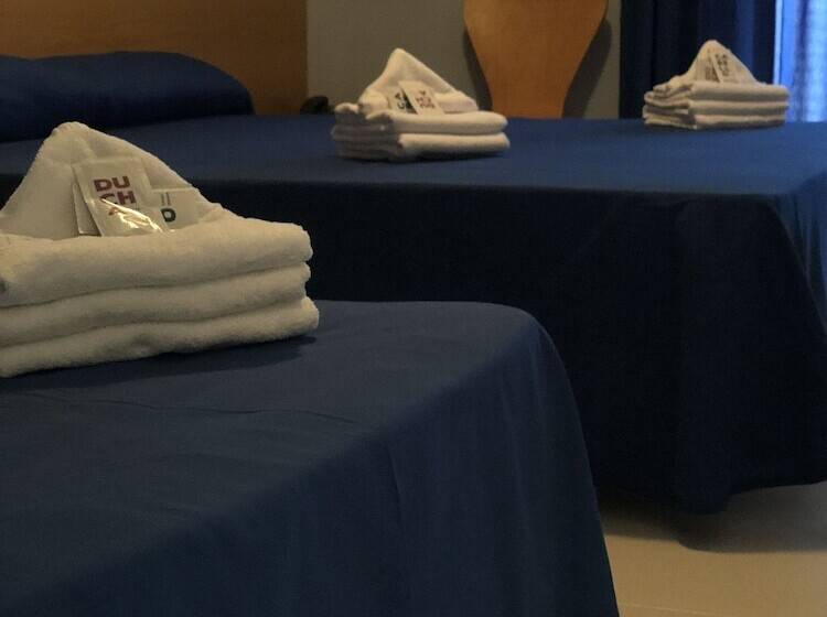 Номер Стандарт Трехместный, Sant Jordi