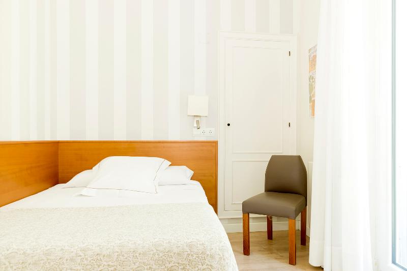 Номер Стандарт Индивидуальный, Sauce