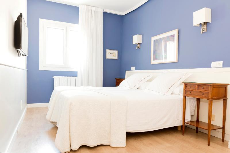 Номер Стандарт, Sauce