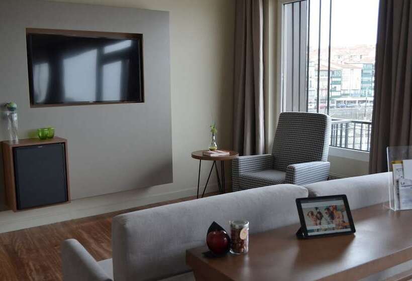 Habitación Premium Vista Mar, Silken Palacio Uribarren