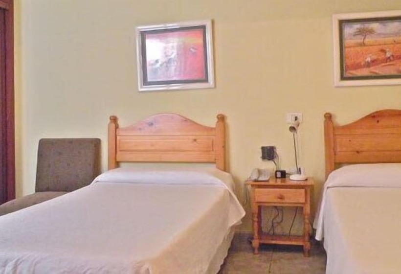 スタンダードルーム, Tanausu