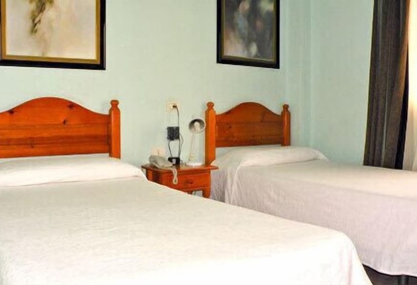 スタンダードルーム, Tanausu