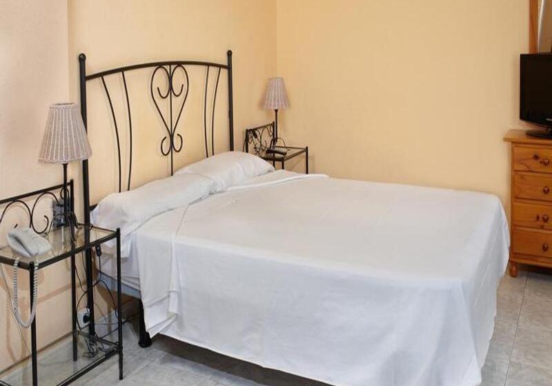 スタンダードルーム, Tanausu