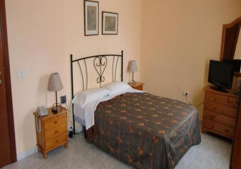 スタンダードシングルルーム, Tanausu