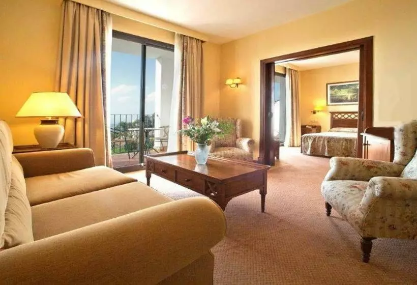 Suite, Trh Mijas