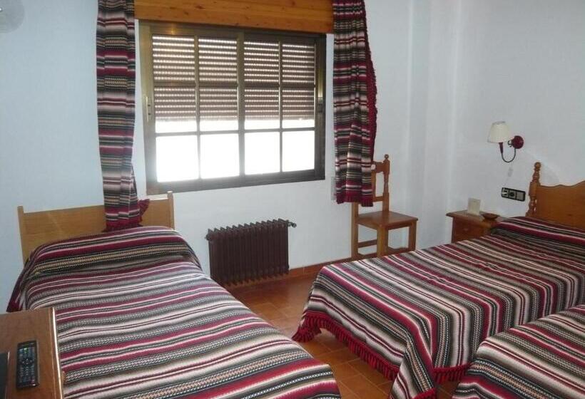 חדר סטנדרט לשלושה, Venta Las Delicias