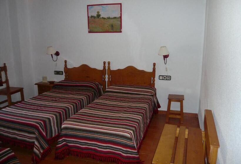 חדר סטנדרט לשלושה, Venta Las Delicias