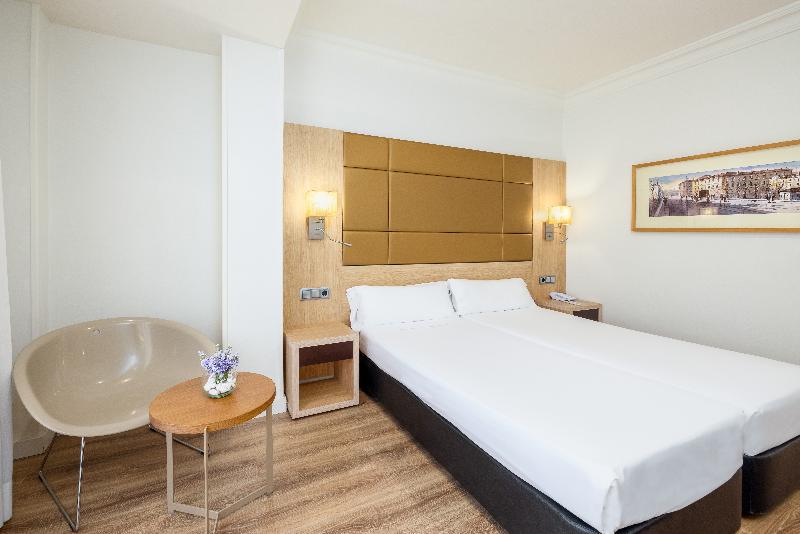 اتاق استاندارد, Virgen De Los Reyes