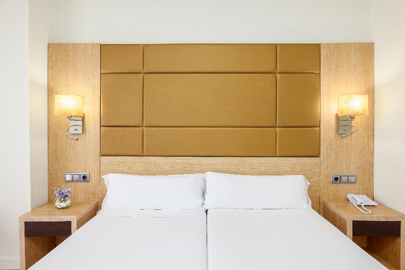 اتاق استاندارد, Virgen De Los Reyes