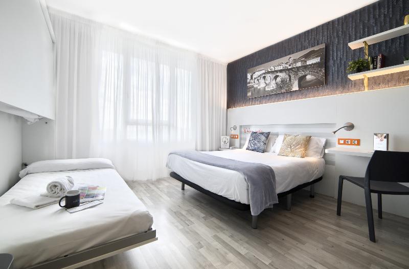 חדר סטנדרט, Zenit Sevilla